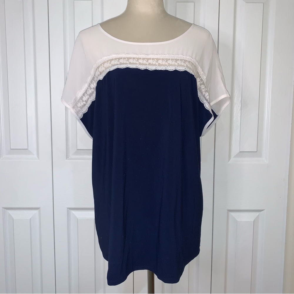 Faith and Joy 2XL Navy&White round collar lace inset and back neck tie
